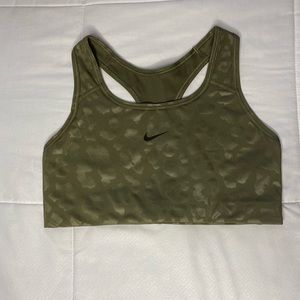 (NWOT) Olive green Nike sports bra